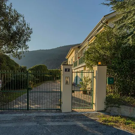 111 - Casa La Secca Vista Mare, 100metri Dalla E Mare Монелья