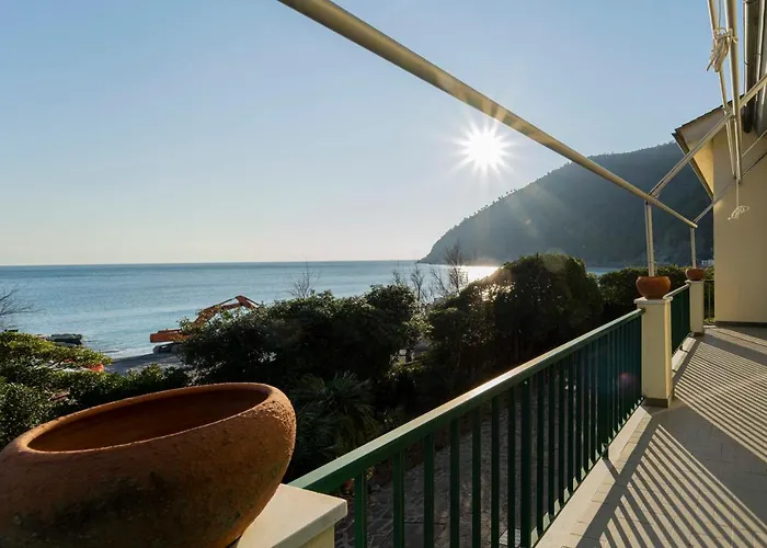 Apartman 111 - Casa La Secca Vista Mare, 100metri Dalla E Mare Moneglia